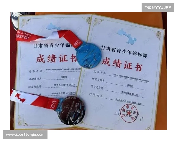 甘肃青少年选手在锦标赛中展现灵活多变步伐与激烈对抗的精彩表现