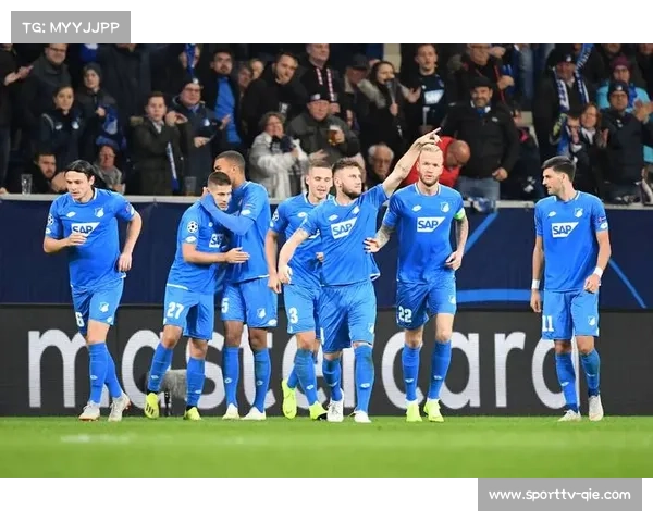 克拉马里奇戴帽，霍芬海姆锋线火力全开